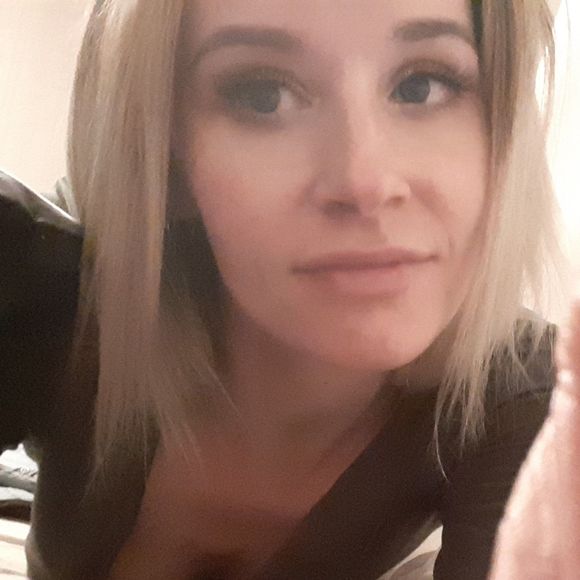 Meet your Posher, Mira - Picture 1 of 1